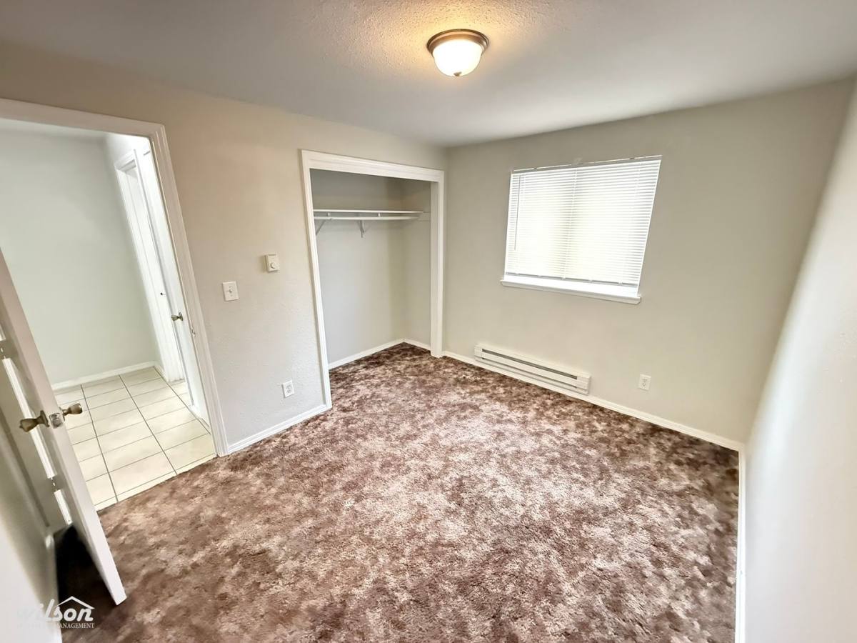 Apartment for rent at 1403-1405 Roosevelt Ave, Yakima, WA 98902
