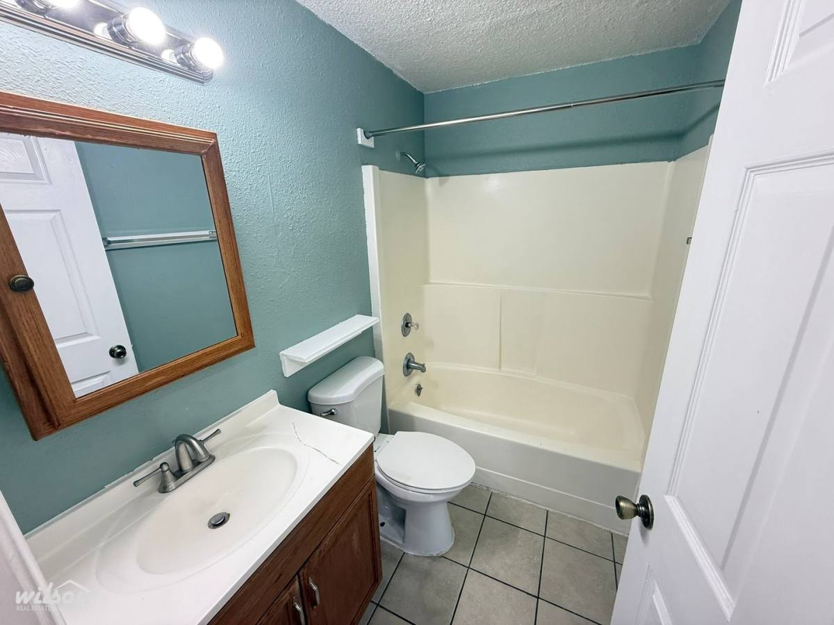 Apartment for rent at 1403-1405 Roosevelt Ave, Yakima, WA 98902