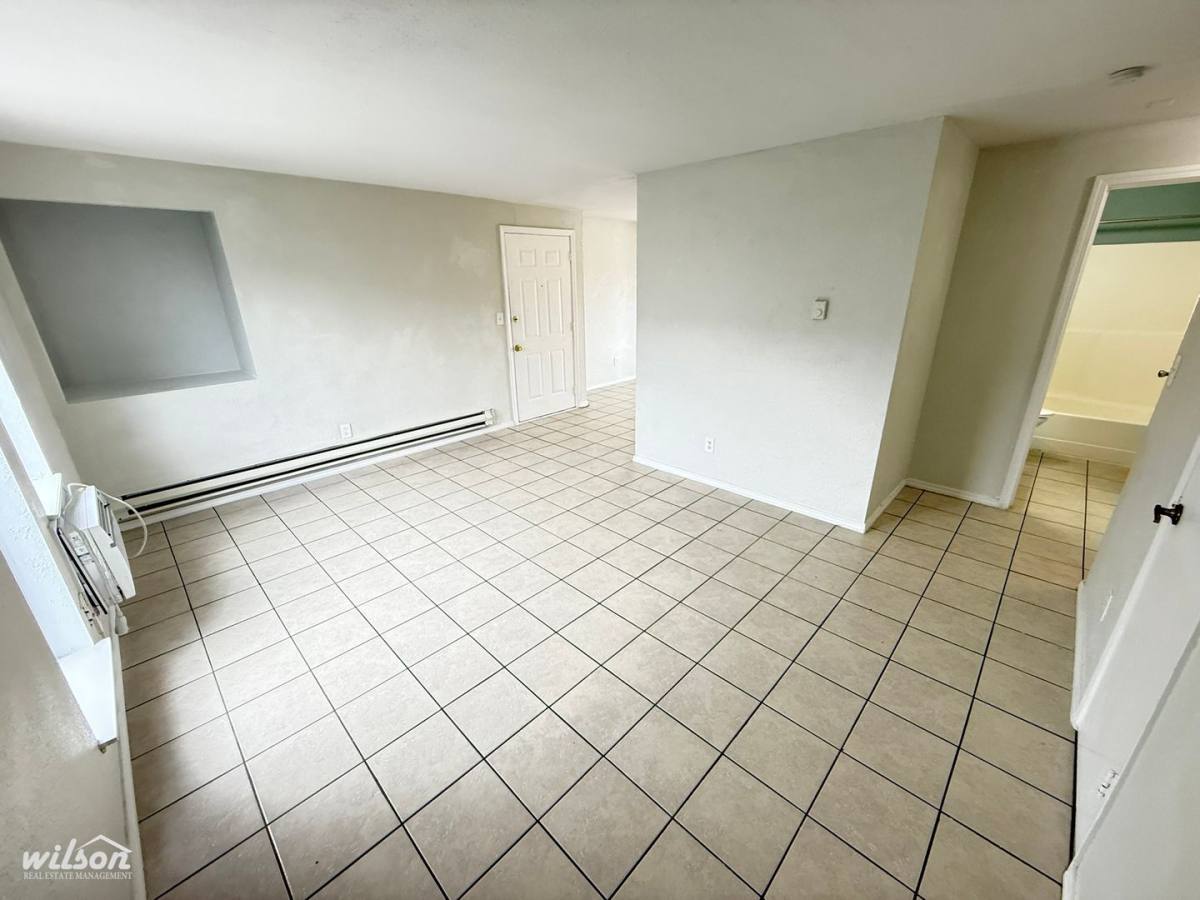 Apartment for rent at 1403-1405 Roosevelt Ave, Yakima, WA 98902