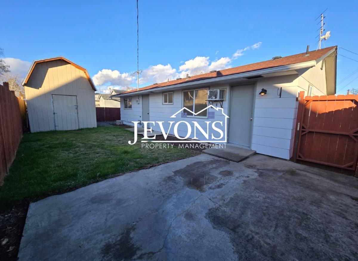 House for rent at 1418 Cornell Ave, Yakima, WA 98902