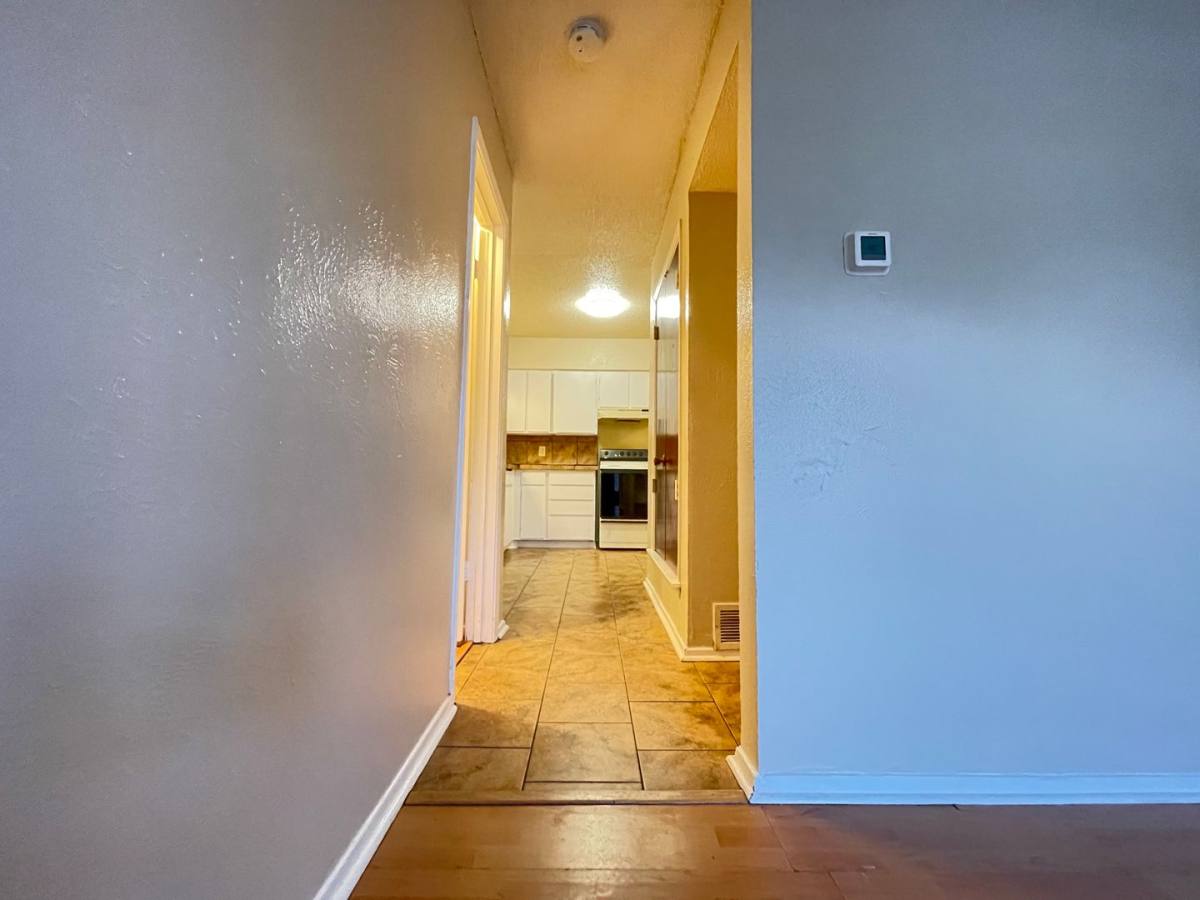 Townhouse for rent at 1913 Nolen Court Arlington - A, Arlington, TX 76012
