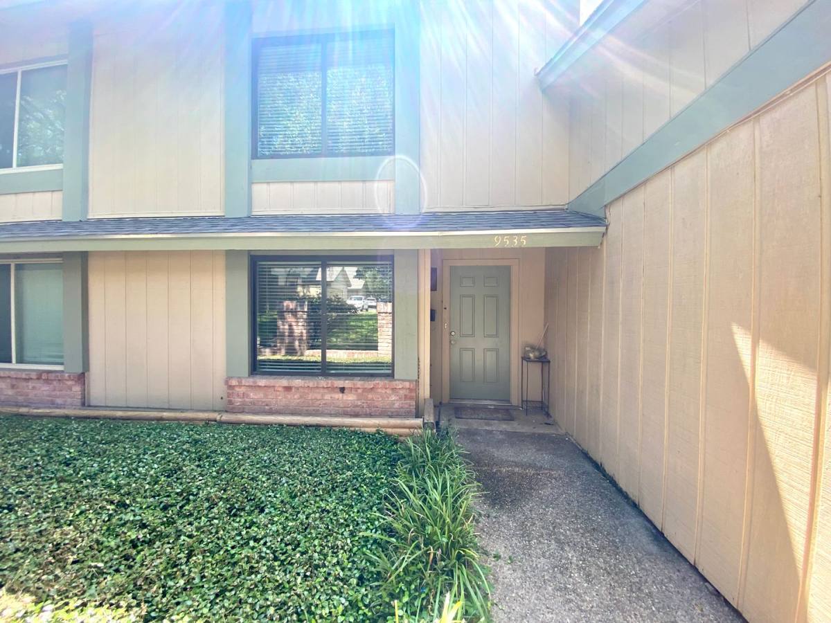 Townhouse for rent at 9535 Quail Village Lane, Austin, TX 78758