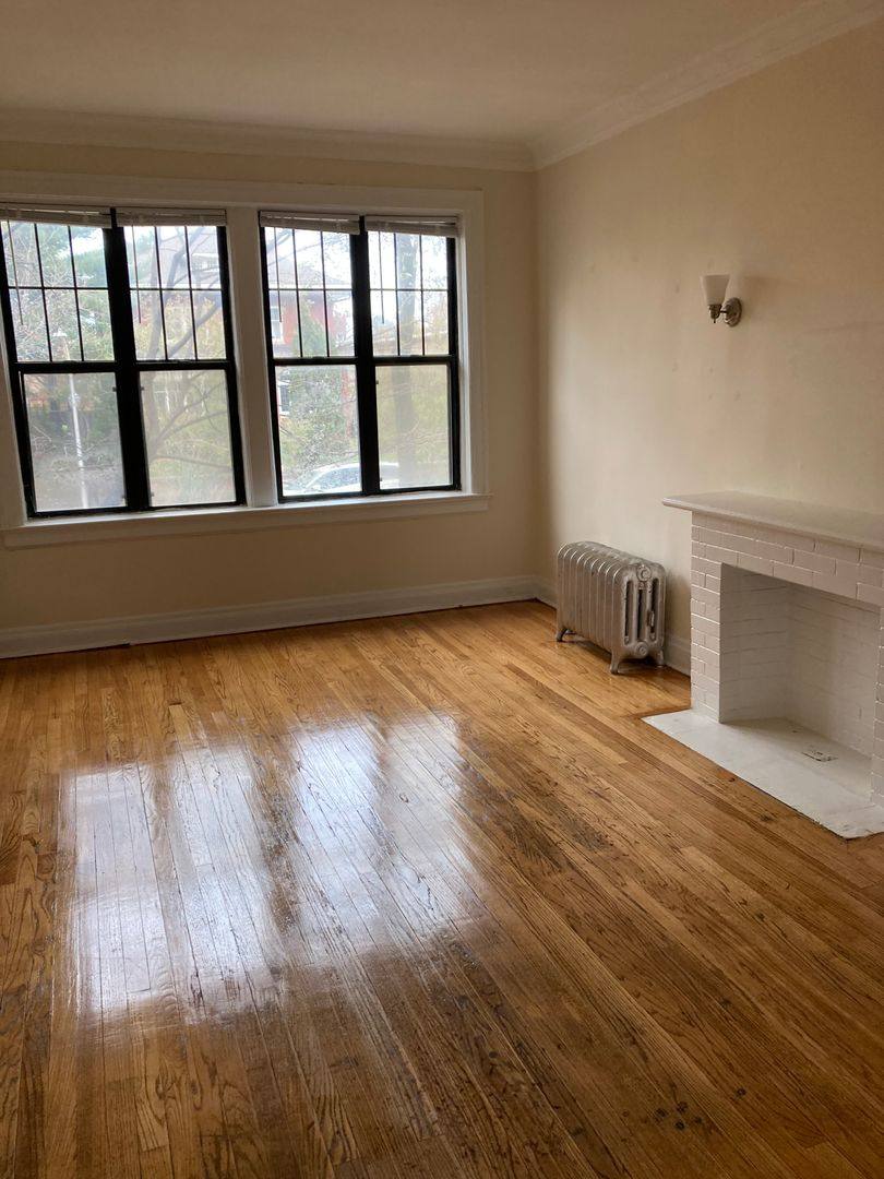 Apartment for rent at 1417-39 W Sherwin Ave, Chicago, IL 60626