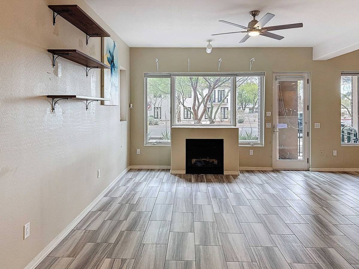 Townhouse for rent at 16 W Encanto Blvd, Phoenix, AZ 85003