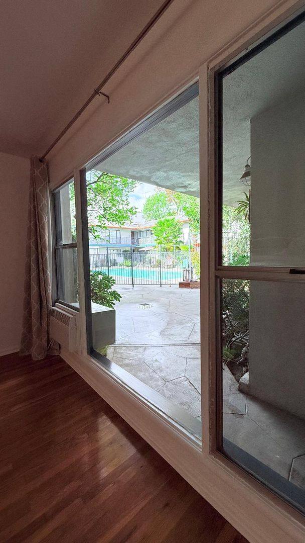 Apartment for rent at 1737 N Orange Dr, Los Angeles, CA 90028