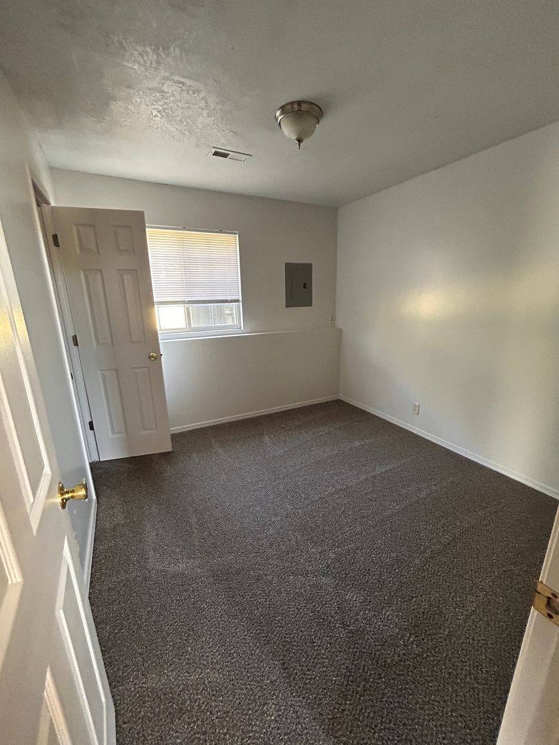 Apartment for rent at 4329-4337 S Elizabeth, Wichita, KS 67217