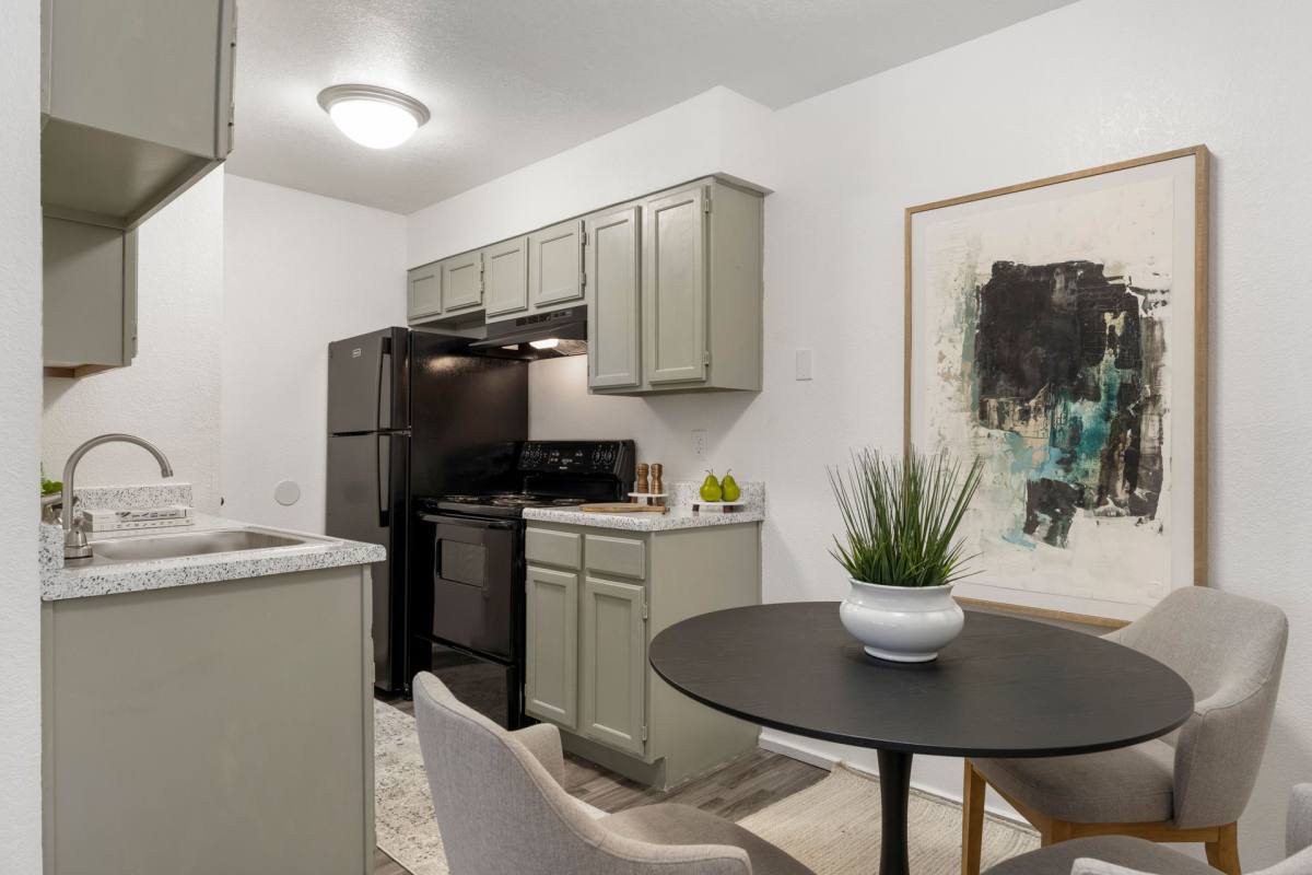 Apartment for rent at 3001 Oak Tree Ave, Norman, OK 73072