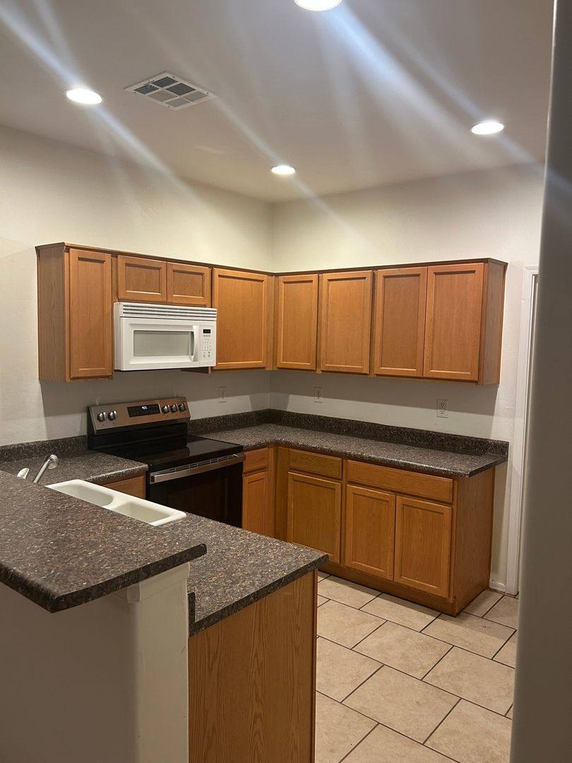 House for rent at 3610 Camino Del Rancho, Douglas, AZ 85607