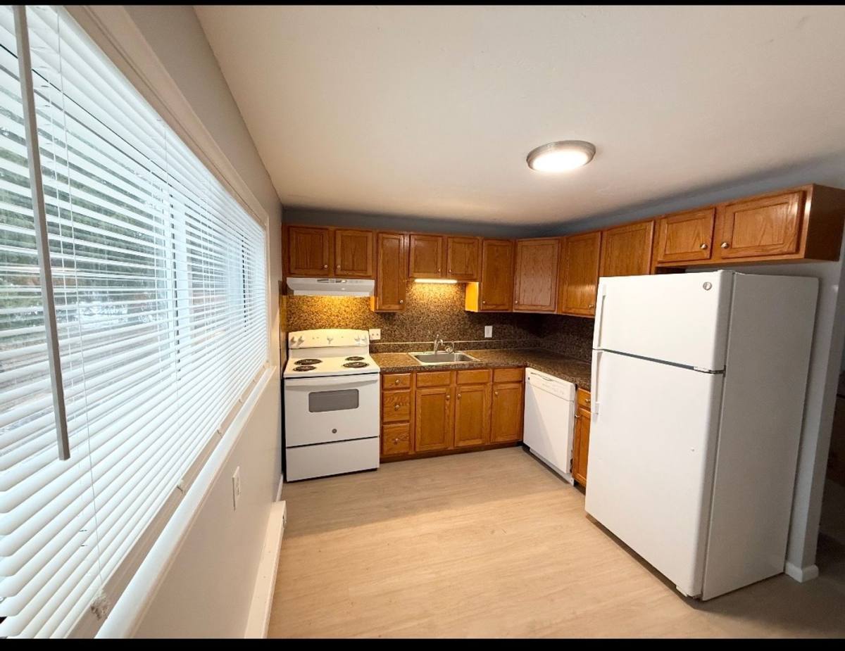 Apartment for rent at 6 Mary Anna Dr, Fitchburg, MA 01420