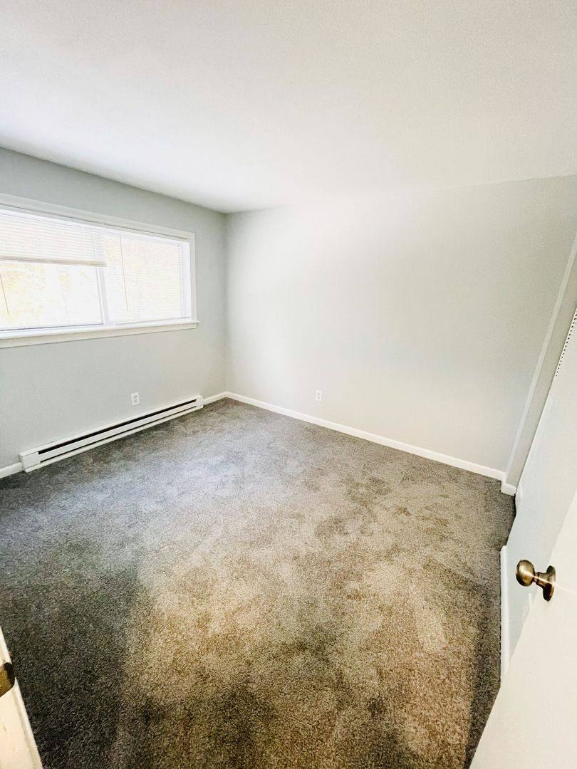 Apartment for rent at 6 Mary Anna Dr, Fitchburg, MA 01420