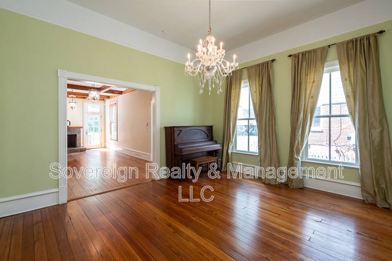 House for rent at 765 Woodland Ave SE, Atlanta, GA 30316