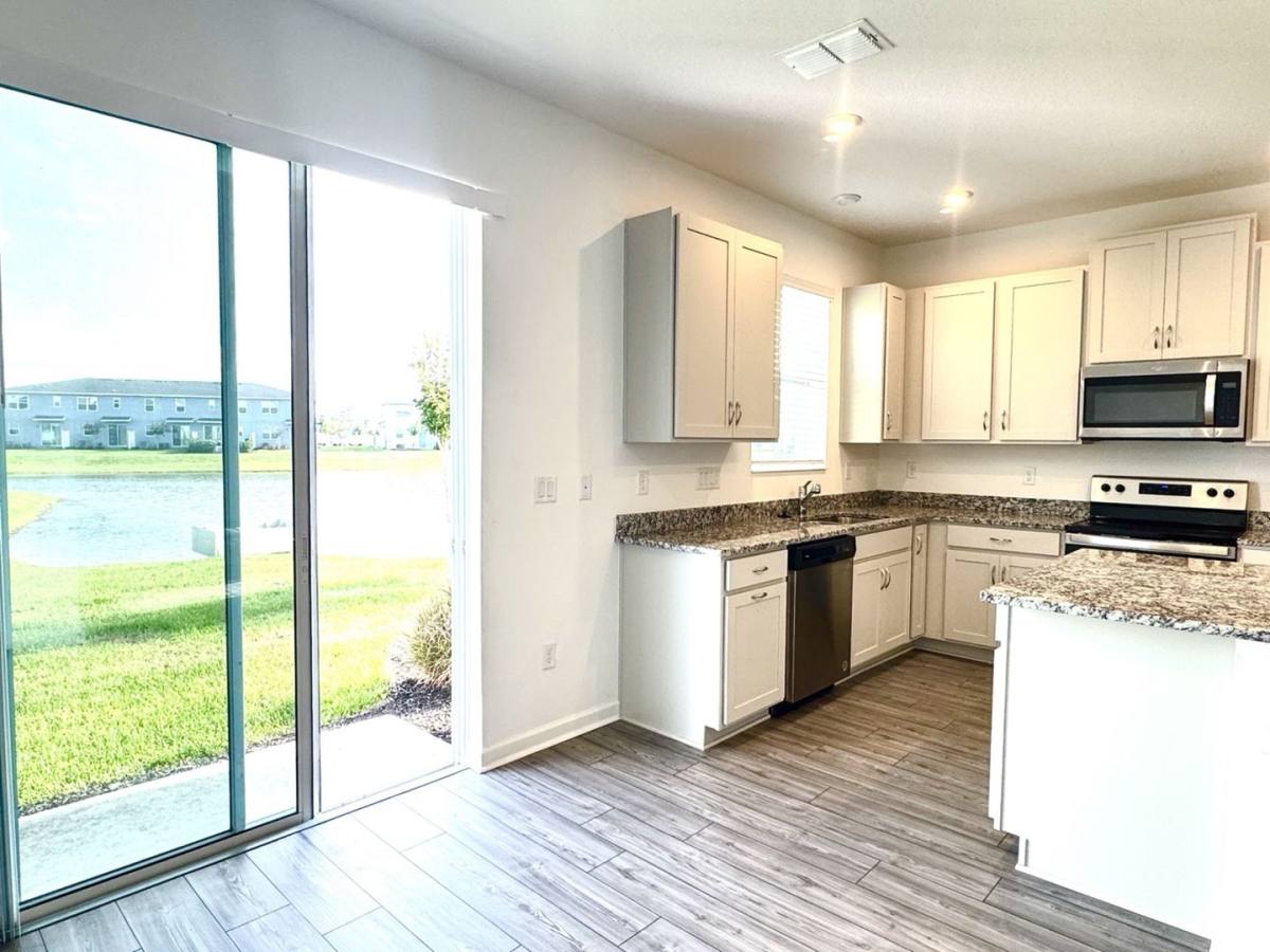 Townhouse for rent at 1025 Spring Palms Loop, Orlando, FL 32828
