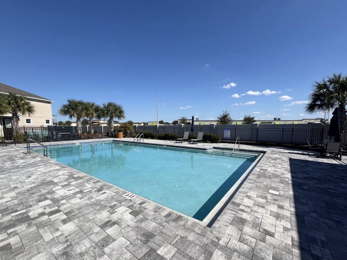 Townhouse for rent at 1025 Spring Palms Loop, Orlando, FL 32828