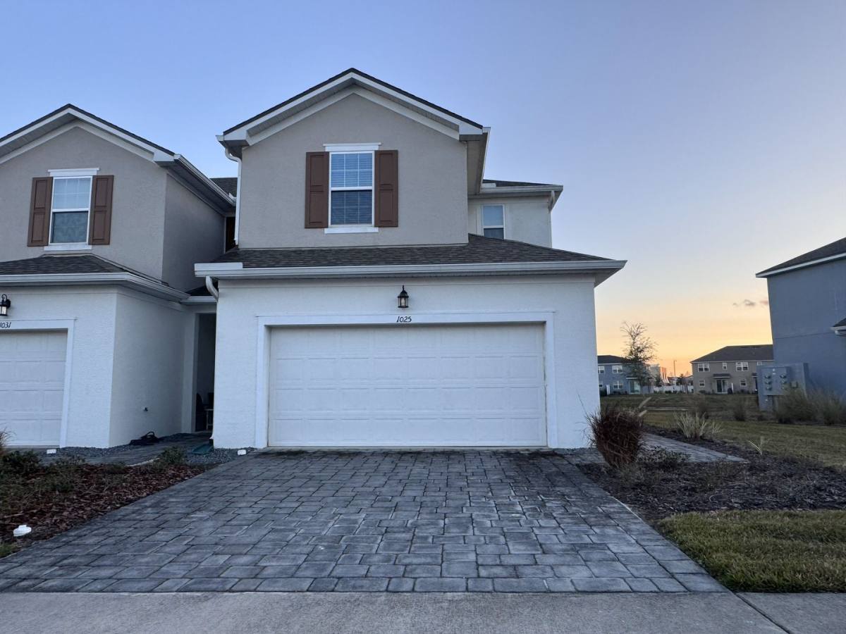 Townhouse for rent at 1025 Spring Palms Loop, Orlando, FL 32828