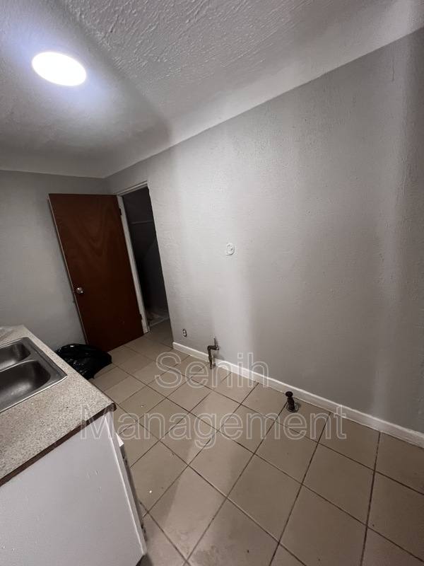 Townhouse for rent at 4203 Tyler St, Detroit, MI 48238