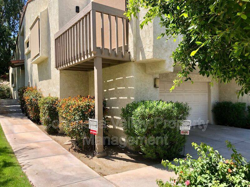 Townhouse for rent at 45414 Driftwood Dr, Palm Desert, CA 92260