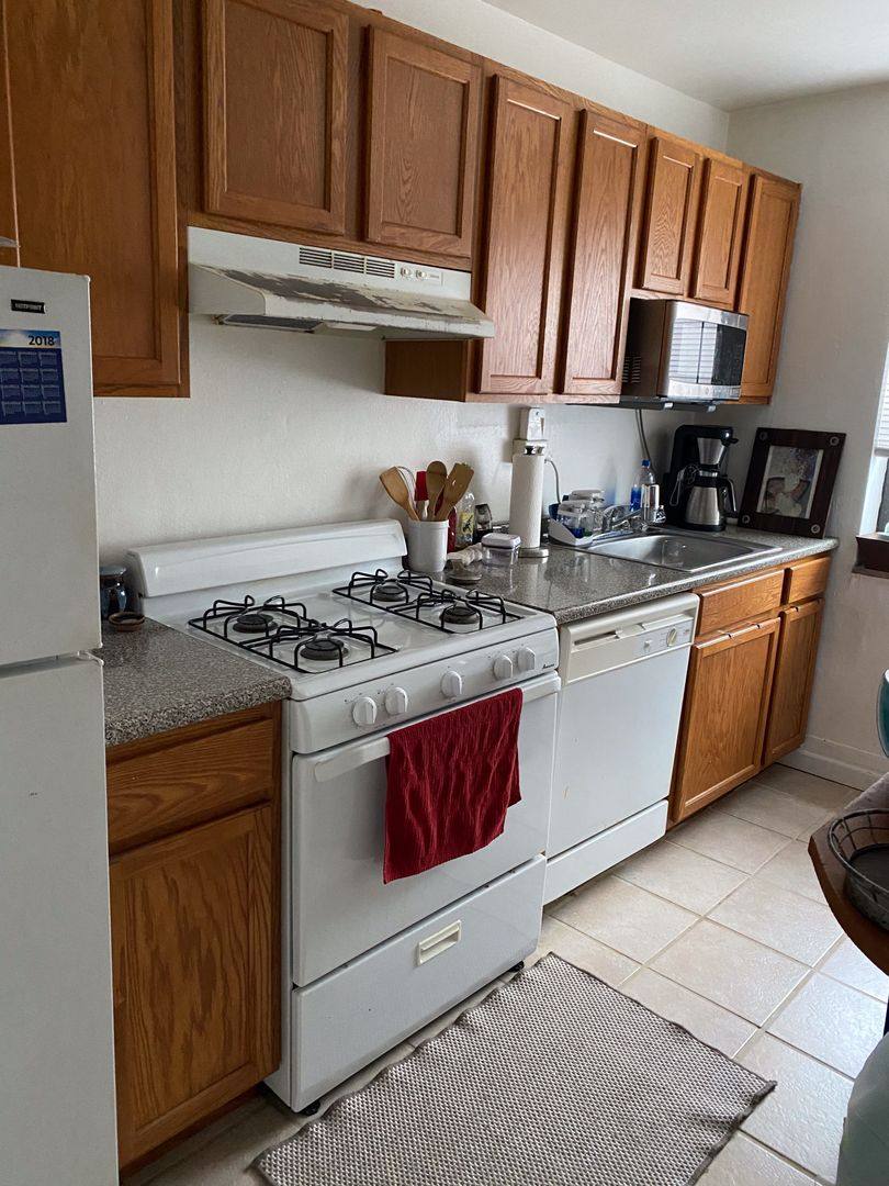 Apartment for rent at 4909 Centre Ave, Pittsburgh, PA 15213