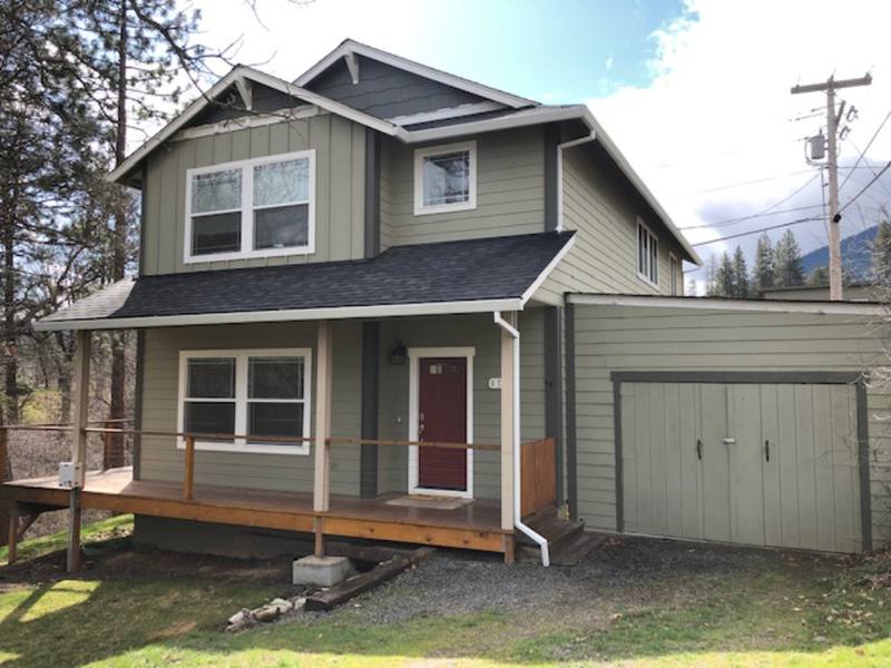 House for rent at 6748 Highway 66, Ashland, OR 97520