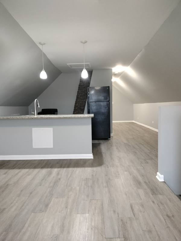 Apartment for rent at 8320 S Muskegon Ave #3, Chicago, IL 60617