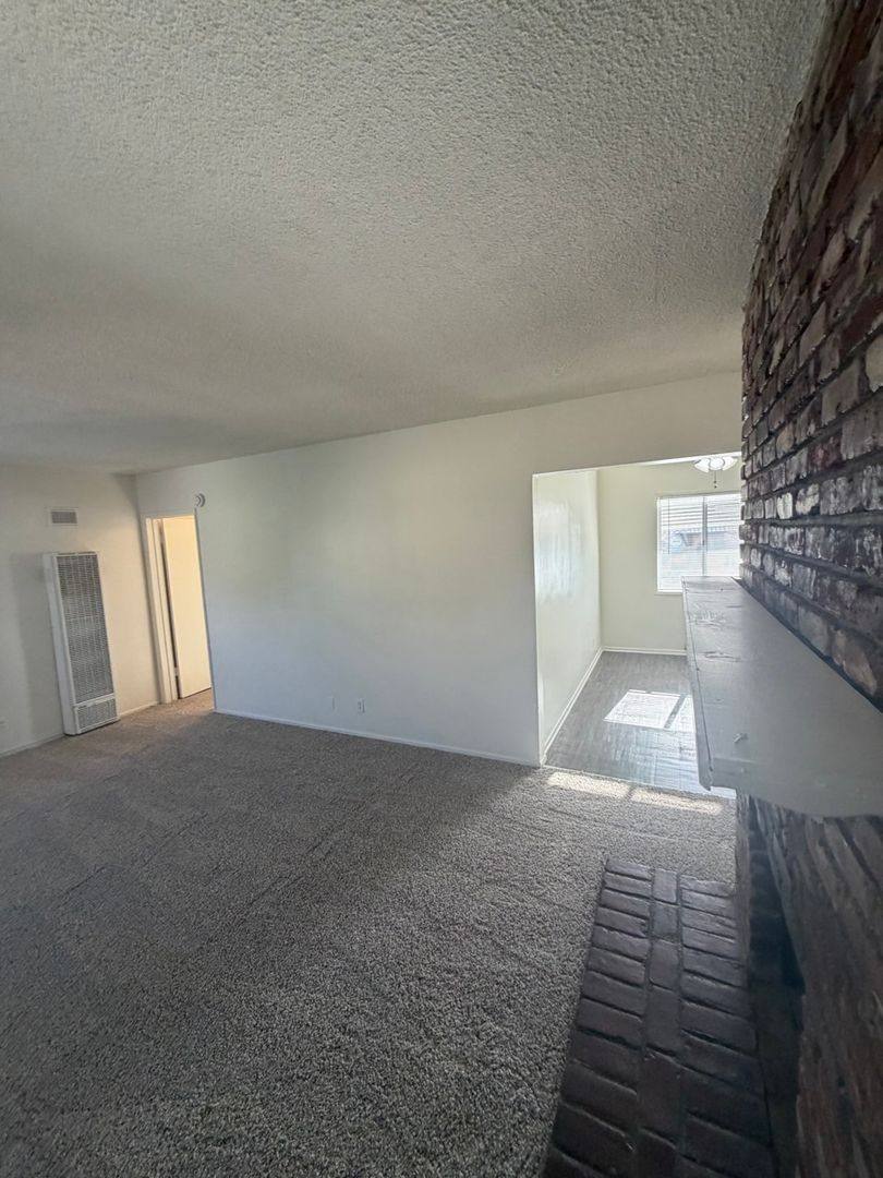 Apartment for rent at 13840 Christine Dr, Whittier, CA 90605