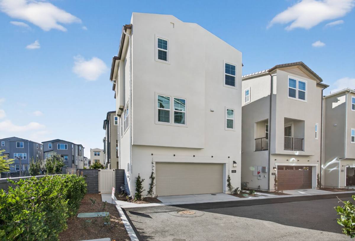 House for rent at 1220 Windmill Rd, Ladera Ranch, CA 92694