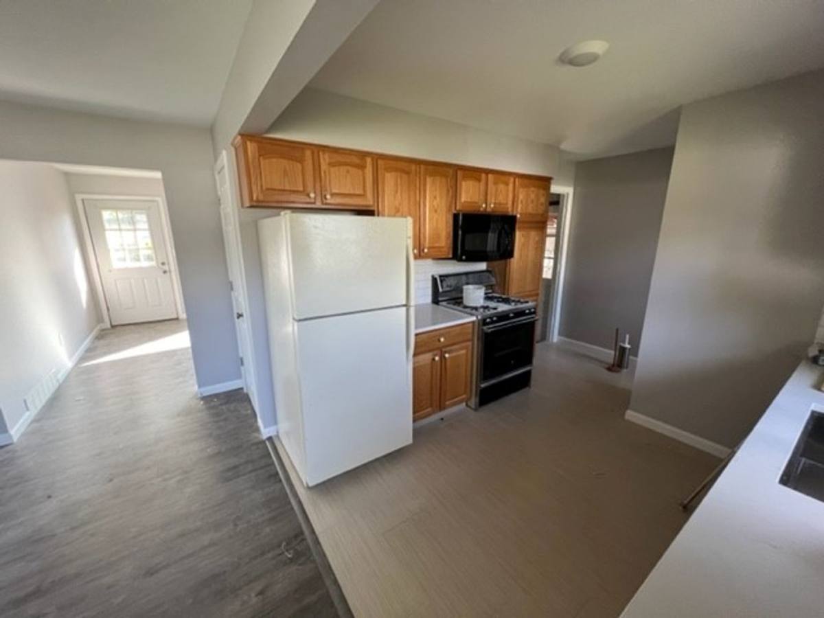 House for rent at 2737 Burton St SE, Grand Rapids, MI 49546
