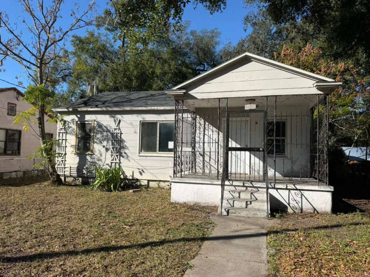 House for rent at 1976 Lambert St, Jacksonville, FL 32206