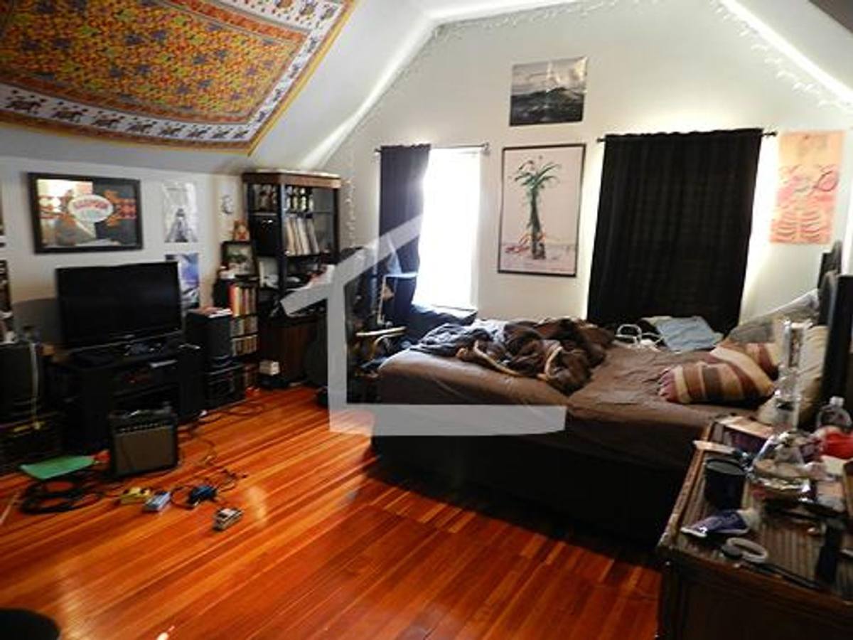 Apartment for rent at 32 Long Ave #32, Allston, MA 02134