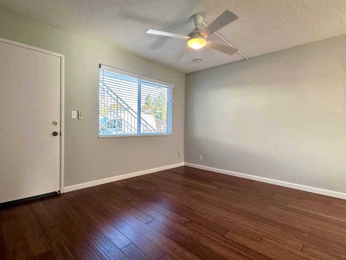 Apartment for rent at 3465 Alameda De Las Pulgas, Menlo Park, CA 94025
