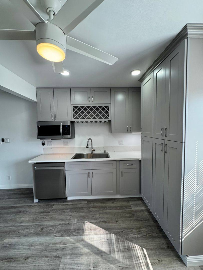 Apartment for rent at 1027 Roswell Ave #4, Long Beach, CA 90804