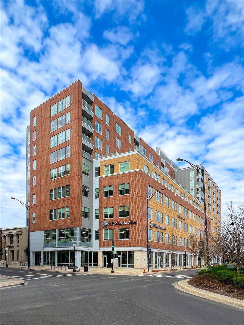 Condo for rent at 301 N Neil St, Champaign, IL 61820