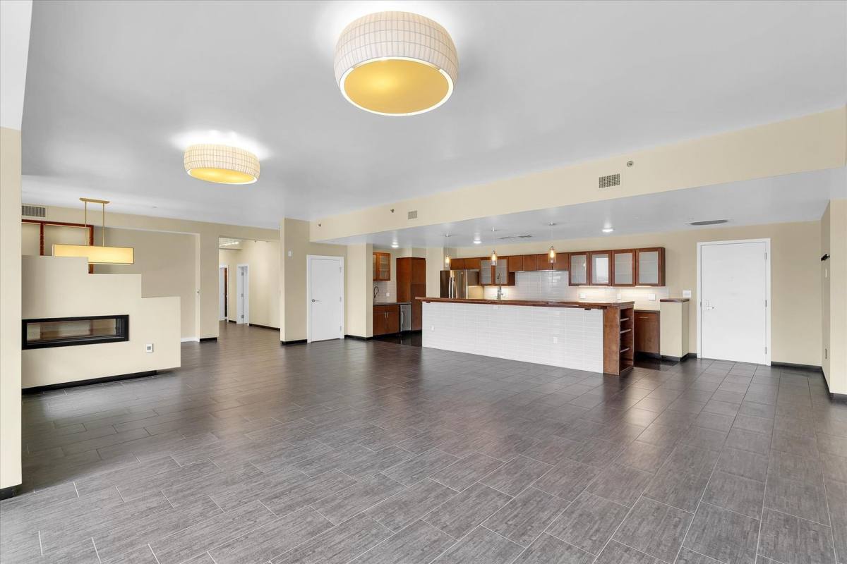 Condo for rent at 301 N Neil St, Champaign, IL 61820