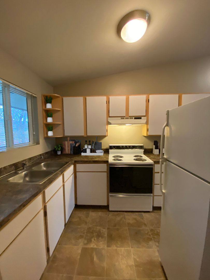 Apartment for rent at 507 S 3rd St, Selah, WA 98942