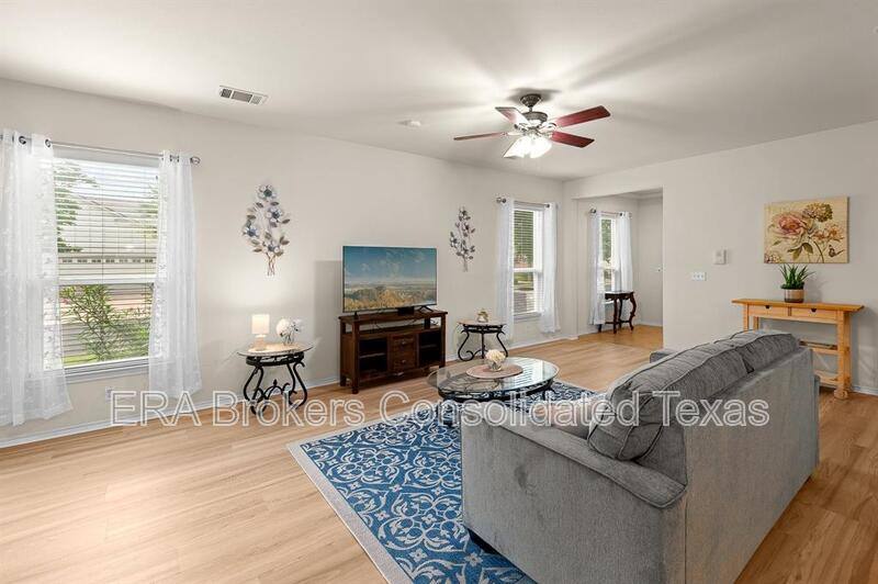 Apartment for rent at 109 Providence St, Georgetown, TX 78633