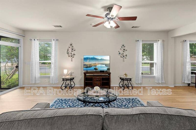 Apartment for rent at 109 Providence St, Georgetown, TX 78633