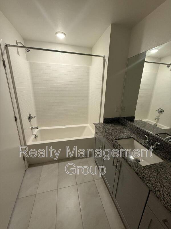 Townhouse for rent at 5480 Shorefront Dr #163, San Diego, CA 92154