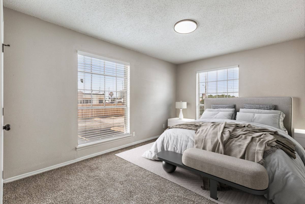 Apartment for rent at 6805 S Lewis Ave, Tulsa, OK 74136