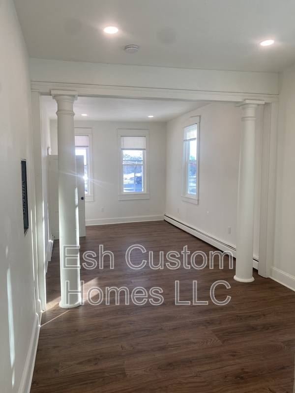 Apartment for rent at 2686 Lititz Pike #1, Lancaster, PA 17601