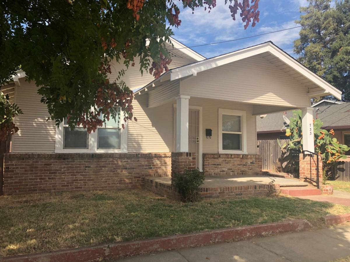 House for rent at 733 Louise Ave, Yuba City, CA 95991