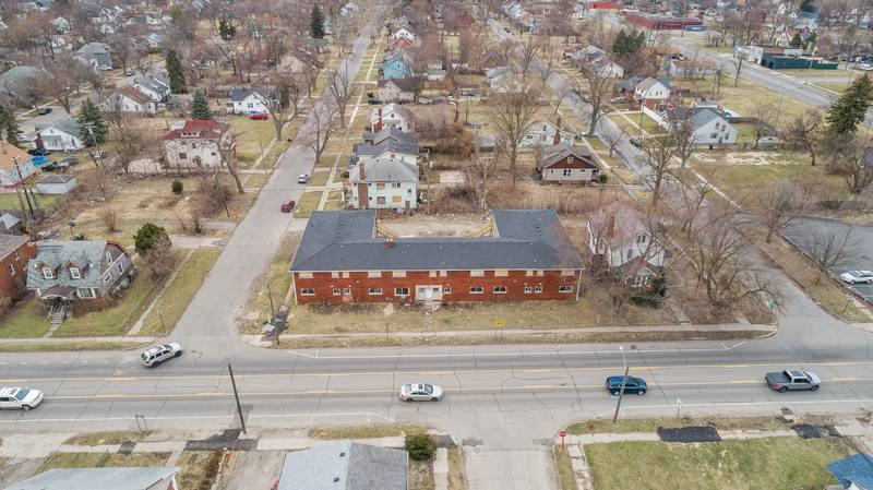Apartment for rent at 11411 Wyoming Ave #102, Detroit, MI 48204