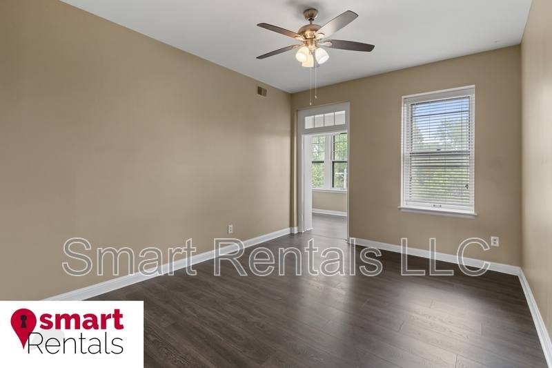 Apartment for rent at 4101 Flad Ave #B, Saint Louis, MO 63110