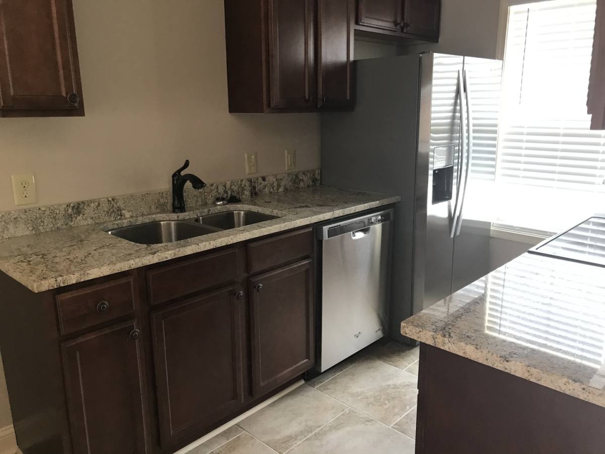 Townhouse for rent at 101 Gandy Dr, Hartsville, SC 29550