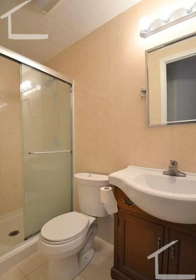 Apartment for rent at 198 Winthrop Rd #5E, Brookline, MA 02445