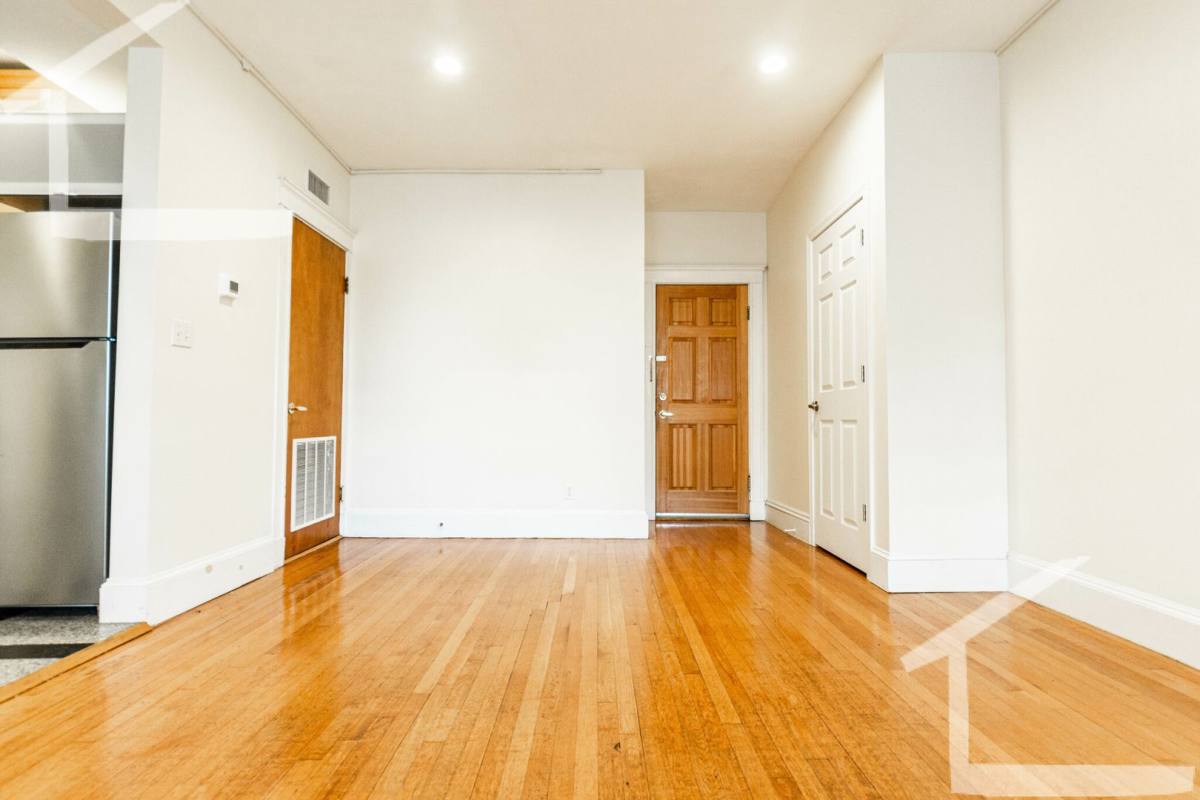 Apartment for rent at 55 Babcock St #3, Brookline, MA 02446