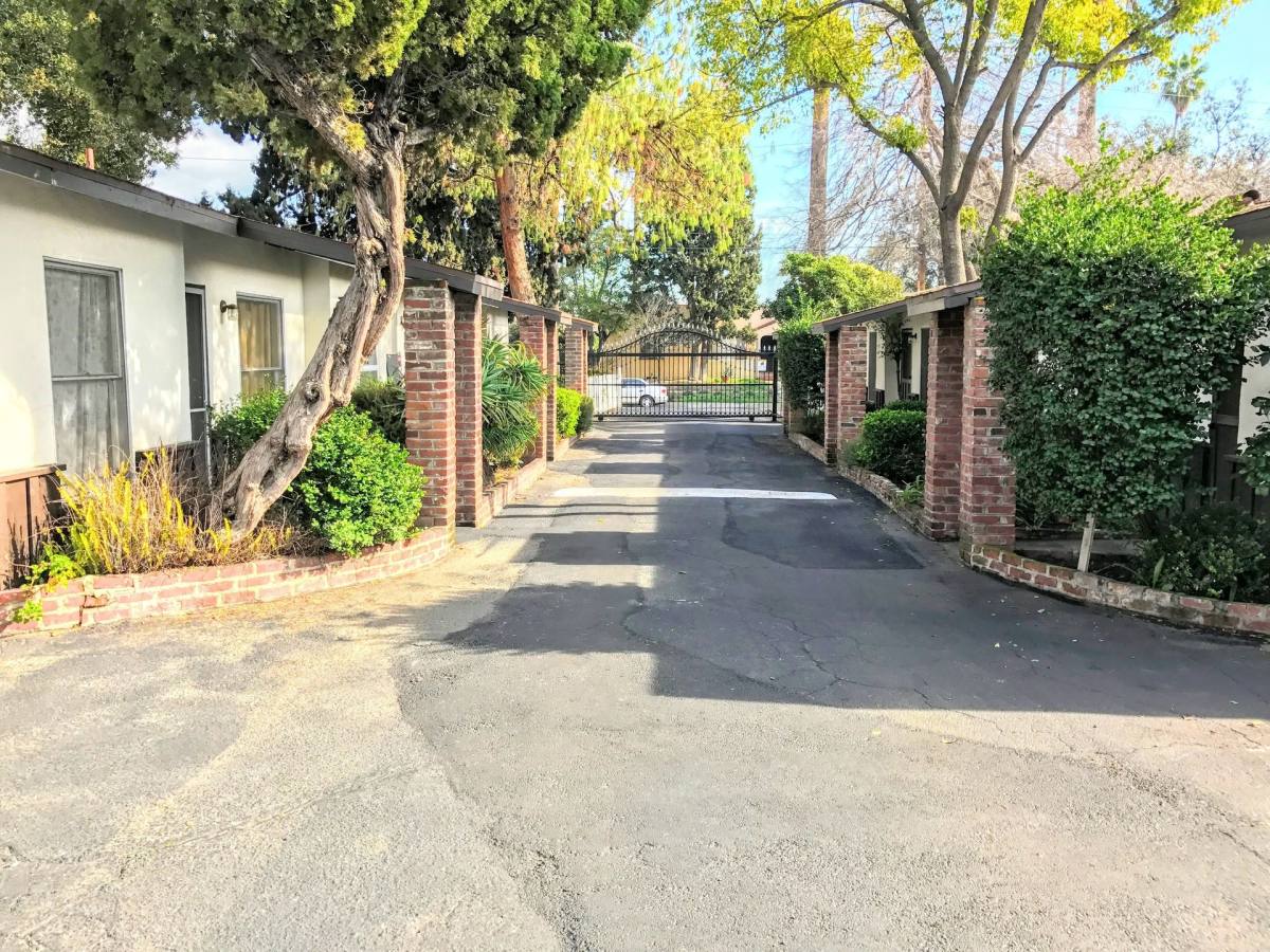 Apartment for rent at 295 Barthe Dr, Pasadena, CA 91103