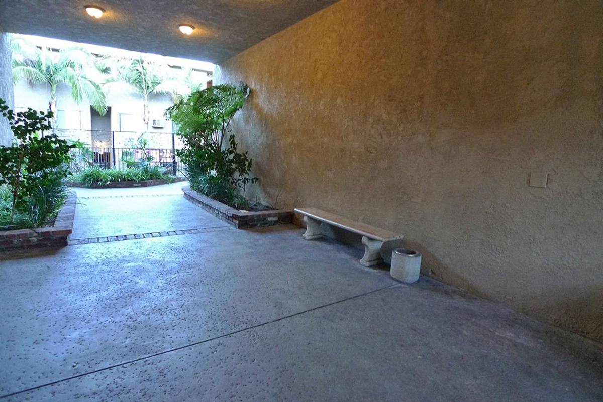 Apartment for rent at 10937 Fruitland Dr, Studio City, CA 91604