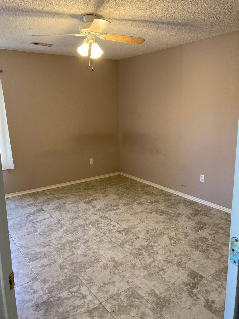 House for rent at 4694 W Dover St, Fayetteville, AR 72704