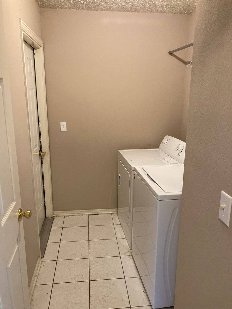 House for rent at 4694 W Dover St, Fayetteville, AR 72704