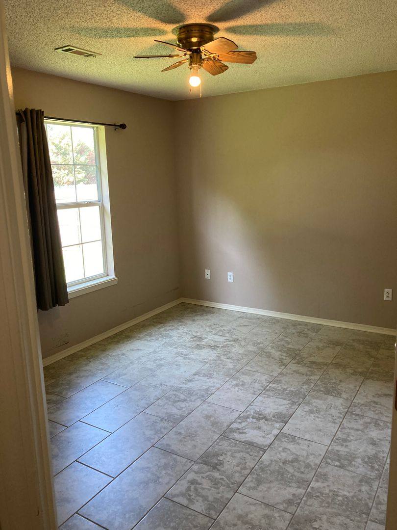 House for rent at 4694 W Dover St, Fayetteville, AR 72704