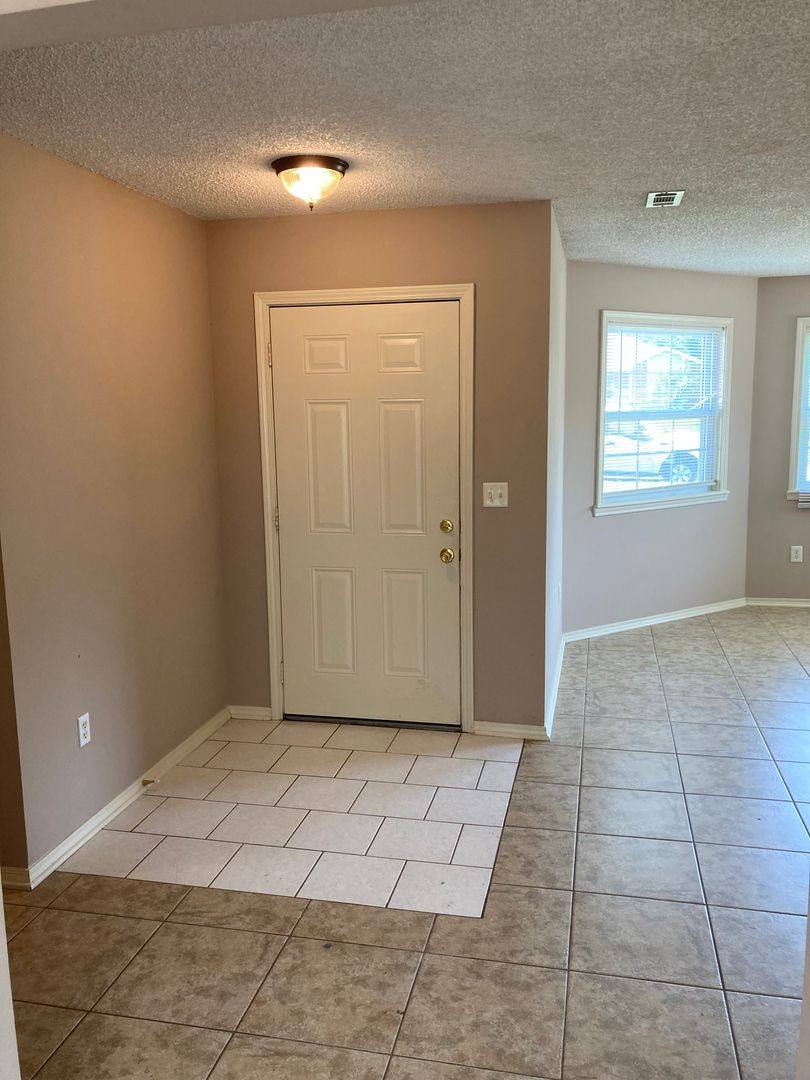 House for rent at 4694 W Dover St, Fayetteville, AR 72704